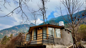 Riverfront Treehouse Jibhi